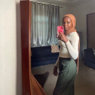 thebeebahraji's profile picture. business page @purpledbybee   #Microbiology#publichealth