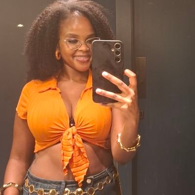 Finance | Entrepreneur @ Timessquare_kitchenware on IG and TikTok.
| London Babe🇬🇧🇰🇪
#TheTrickIsNotLosingFaith
