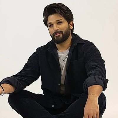 Fan Boy Of @alluarjun🖤 ||
yevadi maata vinaku
Manishi maata asalu vinaku