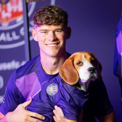 lefantomeviolet's profile picture. 