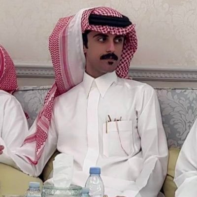 شاعر .. ( عَلَيۡهِ تَوَكَّلۡتُ وَإِلَيۡهِ أُنِيبُ )