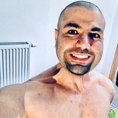 ALhallafHussein's profile picture. 🤫