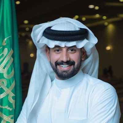 إنِّي امْرُو سَمْحُ الْخَلِيقَةِ ماجِدٌ ،،، لا أتْبَعُ النَّفْسَ اللَّجوجَ هَواها