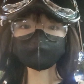 ERoyal407047493's profile picture. Imaginative doer. Always curious about travel.