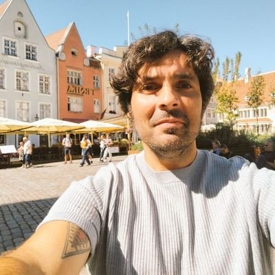Punk a tiempo parcial, profesor en la @UMU a tiempo completo