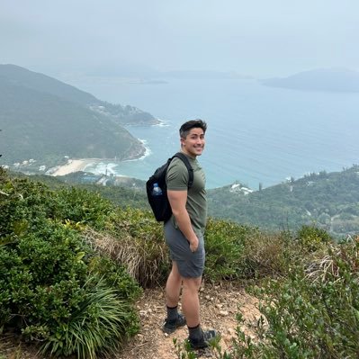 Working in web3 by day Working on AI apps by night Documenting my journey to my first 10k /month