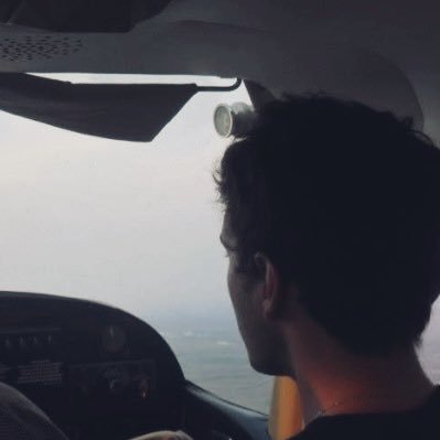 just_lucas10's profile picture. Tech 🧑🏻‍💻 🇦🇷 🇮🇹