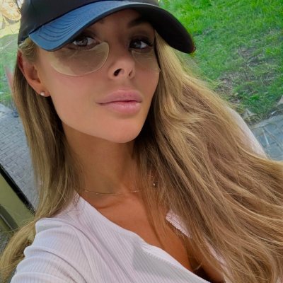 Proud MAGA girl 🇺🇸 | Conservative at heart, embracing faith, freedom, and family as the cornerstones of a meaningful life. 🇺🇸