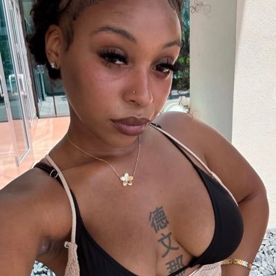 this my backup account 😔✌🏻got hot 🥵 nudes pics and Videos also Down for link!! Hit my other page @Reigngina175271 follow me