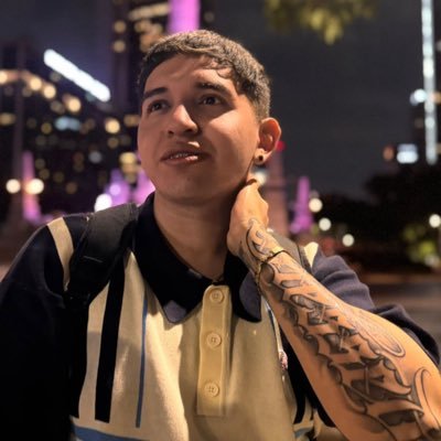 🇲🇽ESP/EN | ✨ 22 Años ✨| 👾 Streamer y Creador de Contenido 📹 | 🤪 Un Loco Apasionado Por Los Juegos | 📩: contact.yosefcrazy@gmail.com | @iCrazyEsports