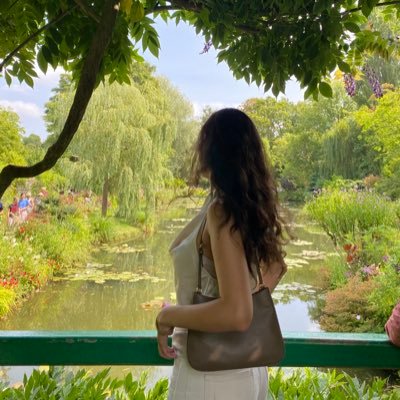 kathiaSilva4's profile picture. ♡