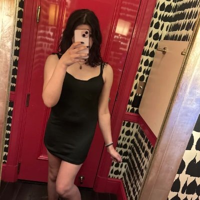 18 🏳️⚧️| she/her | pansexual🌸Feel free to spam me your nastiest BNWO or porn. Dm about captions or to talk/RP. no findom. Taboo & Limitless #LewdRP DM’s open