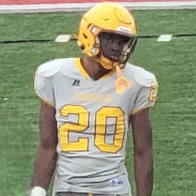🙏🏽 God | 👨👩👦👦 Family | 📚 School |
🏈 TE/DE 🏀 PF | Class of 2029 |
Ferndale HS 🦅
📏 6'5 | 💪🏽 209 lbs | 🕊 6'10 Wingspan |
🎹 Motown Bloodline