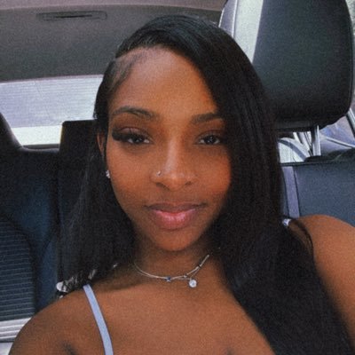 Limited Edition I'ma pretty girl in this fucked up world. You Live & You Learn Sagittarius IG: @_bellalee 💙💖