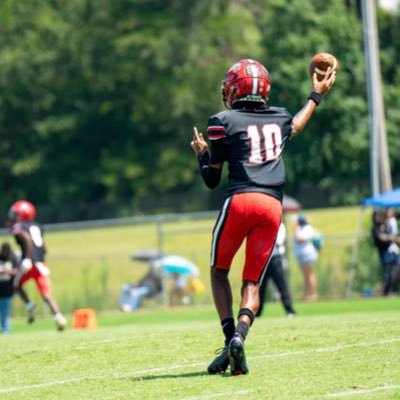 6’1 QB c/o 26 Philadelphia High school(MS) / 601-697-9700/ @hickmanjamari91@gmail.com