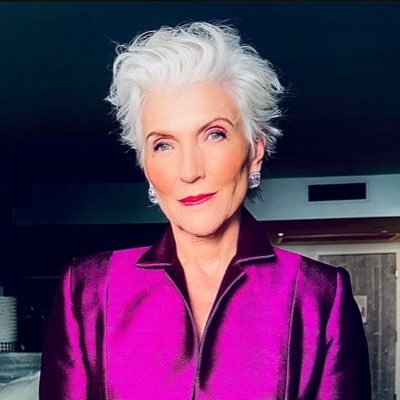 Bestselling International Author of A Woman Makes A Plan 📖Doctor of Dietetics👩🎓Supermodel😉💃