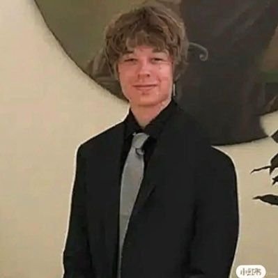 🛸 Son of Elon Musk & Grimes 🤖 Fluent in binary (and baby talk) 🚀 Future Mars resident 🎶 Raised on synths & rockets 📍Somewhere between Earth & Starbase