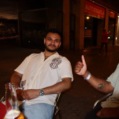 areeebu's profile picture. professional bag fumbler