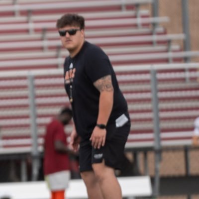 TE Coach at OUAZ 🏈 #WeAreOUAZ | University of Memphis ‘25 | Former student athlete at UTM 🏈