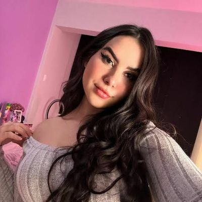 haleyb347's profile picture. Smile