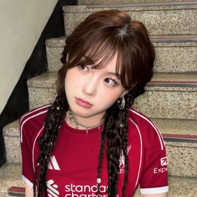 18. entusiasta de twenty one pilots, de tripleS y de kim chaehyun