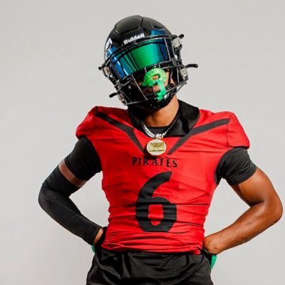 Port Charlotte High c/o 2027 | WR/DB | 6ft 170lbs | 3.2 GPA | 941-623-7987 | Email: Eliasjpearl@yahoo.com Born on Super Bowl Sunday 🏆