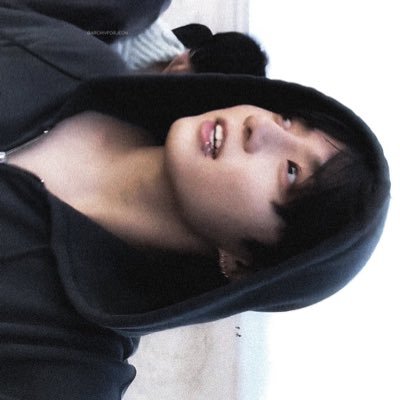 mniskoo_'s profile picture. devils night season