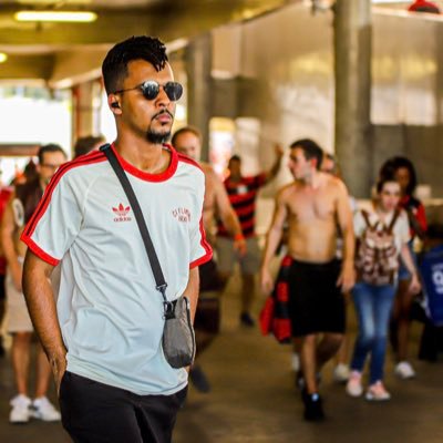 Finda a tempestade, o sol nascerá 🧡 • @Flamengo ❤🖤 • Professor e Historiador 👨🏾🏫 • Mestre em História Comparada (PPGHC/UFRJ)⏳ • ✊🏿⬅️✝️🥁
