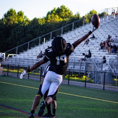 Clo/27 ATH at Floyd E. Kellam high School|160lbs|6’0 ft|IG _cantgaurd.ron |HC:@MrNeas_KellamHS|Phone# 757-597-1551 | Email: Aaronamar09@icloud.com | 4.5 40|
