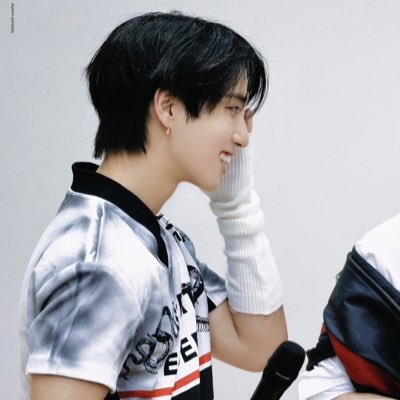 leeoris_'s profile picture. i wanna make you the happiest one, no fear