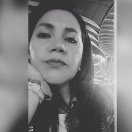 paolalopzh's profile picture. Esta noche, a partir de las cuatro,
Teatro Mágico
-sólo para locos-
La entrada cuesta la razón.
No para cualquiera, Armanda está en el infierno. 🔥💃🏻#NoFachos