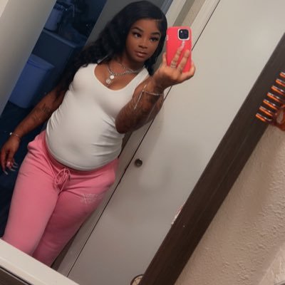 Gotta be @jahdagawd95 to get dis Pussy💰FACETIME SHOWS AVAILABLE😍💰NOT FREE‼️