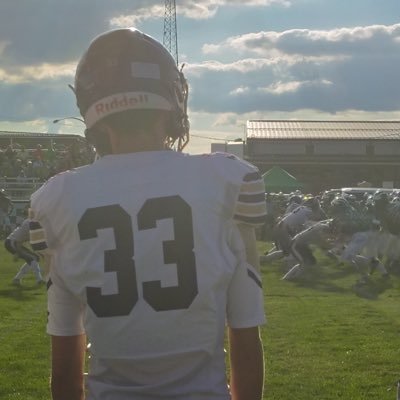 6’2 150 | Class of 29” | Multi-Sport Athlete | RIHS | 🏀🏈🏃♂️| #33