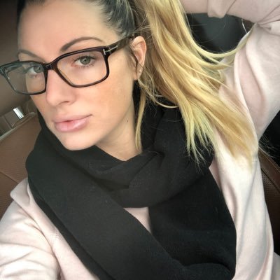 karen__cornish's profile picture. Just be yourself cuz there's no one better❤️