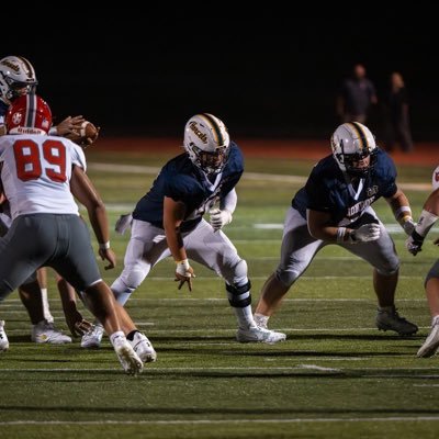 Center/Guard | 5’11 209 | 2027 | 5.3 40 yd dash | 3.8 Cumulative GPA | Monroe high school| cell: 513-464-4887