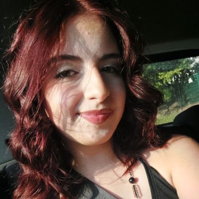 Rita, a tuga das de rosa //
Crisnata e cecikate
// Apenas uma estudante tentando acompanhar as lives de rp
