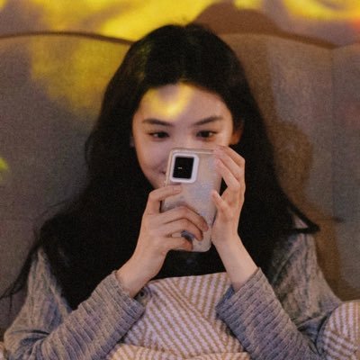 _seryunny's profile picture. 