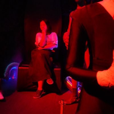 お酒と戦隊とライダーを、ほどほどに愛する人間
SURFACEと石崎ひゅーいの曲をBGMに生きていきたい
気まぐれに何か作ったり描いたりするかも
滅ぼシスト/折り紙の人
2020年まで舞台立ってた一般人
最近は🌇商店街に沼/米屋の常連客 兼 共犯者