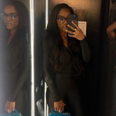 a_maaarri4's profile picture. Little miss nail tech 🤭🥰