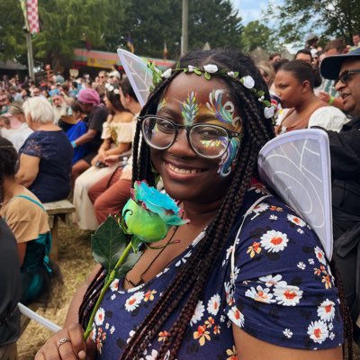 Your energy introduces you before you even speak. ✨🙏🏾☀️ 🤓👾👩🏾💻🦸🏾♀️🎬🎮 👧🏾💖 Sumomo💜🖤