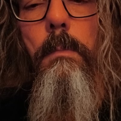 PubyWax's profile picture. 🗝️ 👞
🍡  🧦