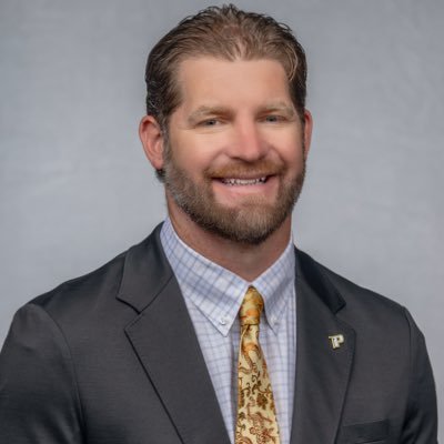 Husband, Father & Head Football Coach at Pace University | #BUILDyOURTRAIL | @PaceUFootball | IG:@CoachChadWalker