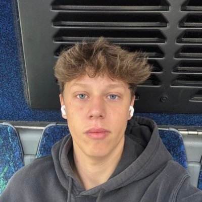 19 year old twink, onlyfans creator 🍆 if you want to see more private content + videos ⬇️⬇️⬇️