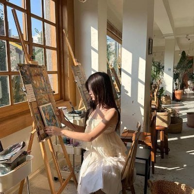 Someone who believes life is about connection, compassion, and joy. I enjoy traveling, cooking, and creating beautiful moments with the people I love. 💕