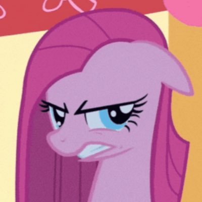 I’m the biggest fan of the bestest pony around🩷🎉 Squat: 275 lbs Deadlift: 335 lbs | White American🇺🇸 |19|
