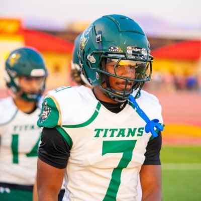 3⭐️ | 6’0 170 | C/o 26 | THS 3.0 | 10.55 100m | ATH | Buddaharbuckle@gmail.com | 951-593-8935