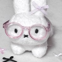 Luie (@l1yu0412) 's Twitter Profile