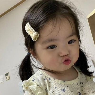 RISKIMELIN24467's profile picture. 