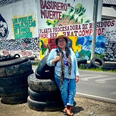 Pasando de casi todo menos de los libros, la ópera, el jazz, los gatos, mi bici, los viajes, las tapas, el tenis, la vivienda, el territorio, el Komorebi