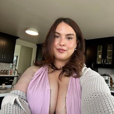 Scarlett14153's profile picture. Daddy's I  am available for you_DM with what you're down for 👇👇👇👉👉👉https://t.co/89R9ZYqEtZ